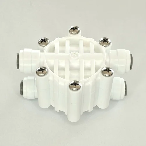 چهارراهي 1/4 فيتينگي 6 پيچ طرح سی سی کا وارداتی